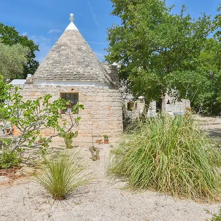 ヴィラ Trullo Politi オストゥーニ